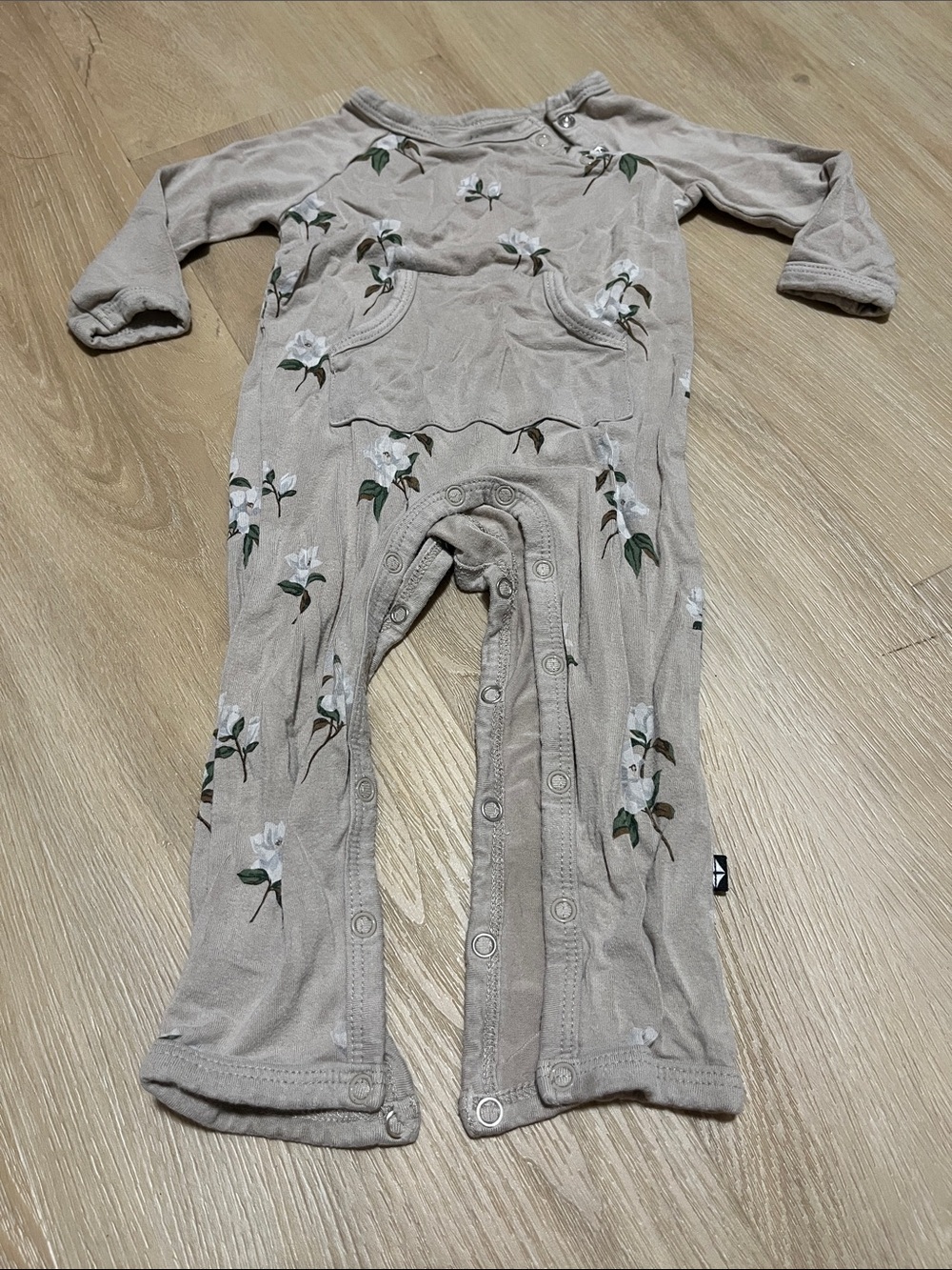 Kyte Baby One Pièce Beige Floral Baby Infant Suit 3-6